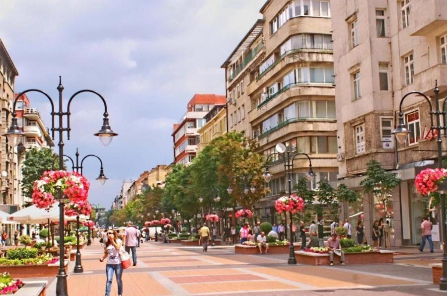 Top Center Apartment 4 София Екстериор снимка